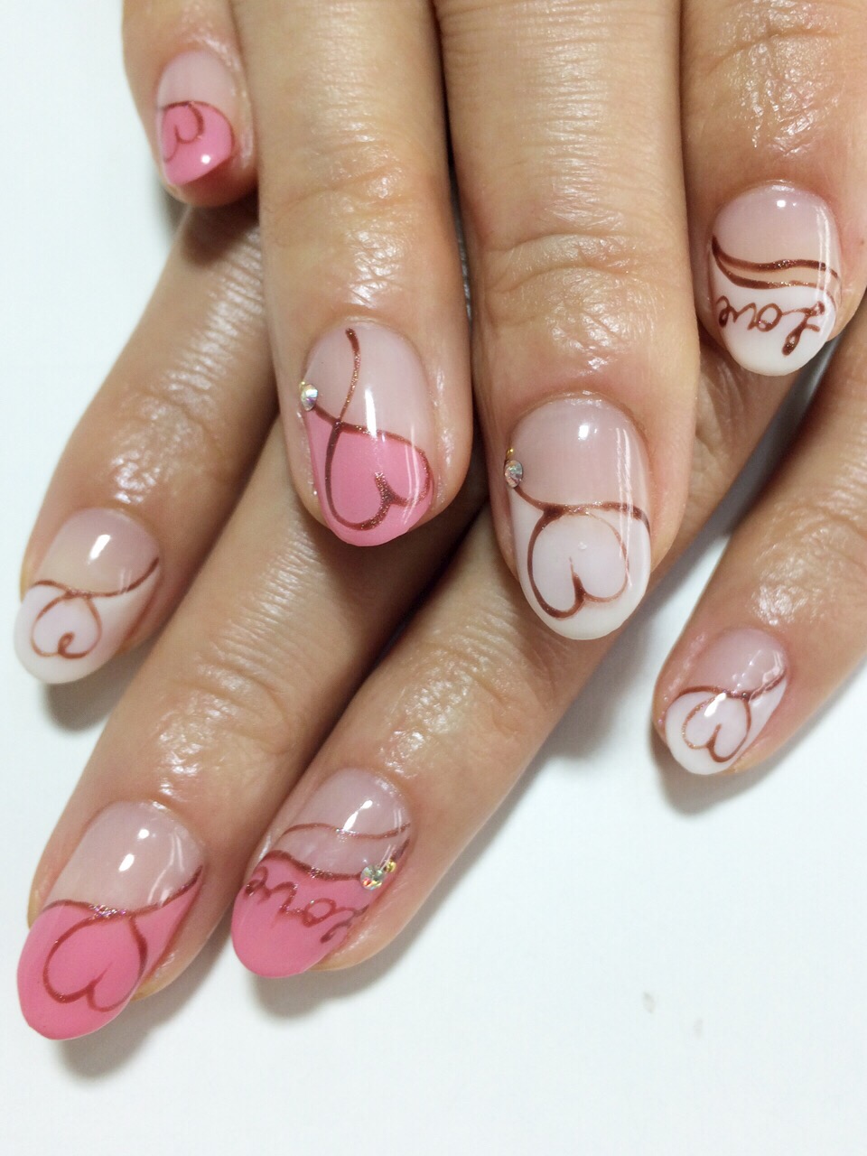 人気のバレンタインネイルは Nail Inn Meteor 大府市のネイルサロン