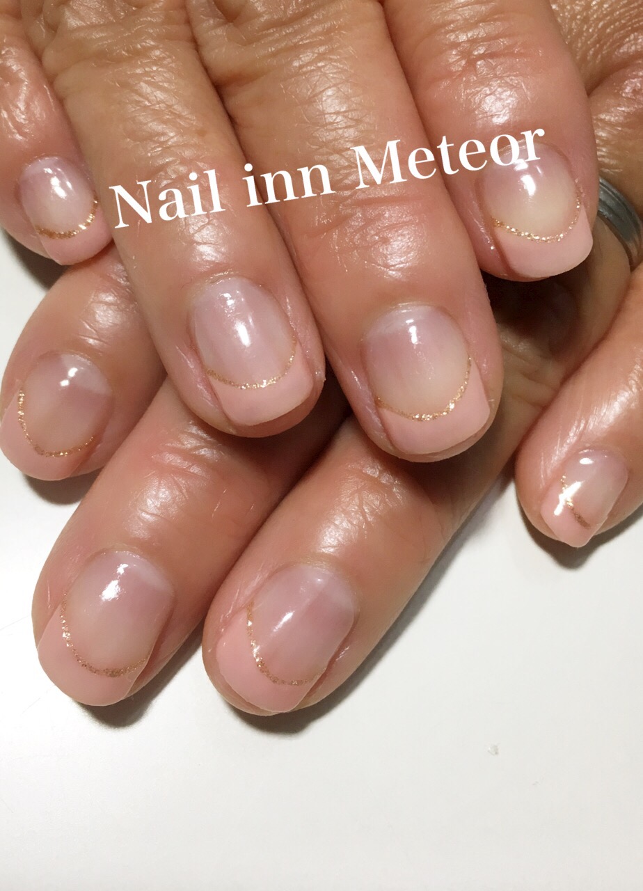 ピンク ピンクゴールドの フレンチネイル Nail Inn Meteor 大府市のネイルサロン